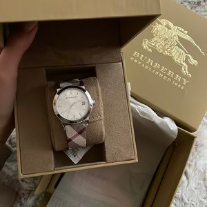 Burberry watch with brand new packaging